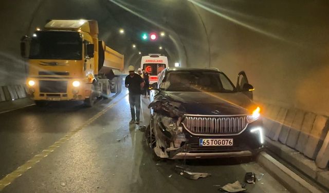 TOGG, Güzeldere Tüneli'nde kaza yaptı