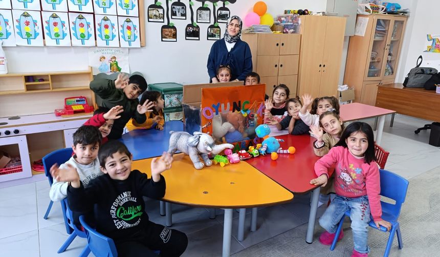 Van Muradiye'deki Atatürk İlkokulu'ndan Anlamlı Yardım Projesi