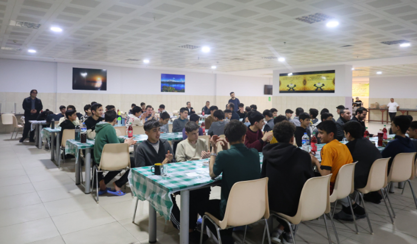 İl Milli Eğitim Müdürü Öğrencilerle İftar Programında Bir Araya Geldi