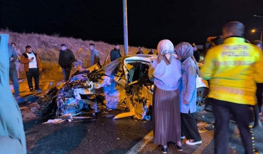 Van'da Yaşanan Trafik Kazasında Hayatını Kaybedenlerin Kimlikleri Belli Oldu