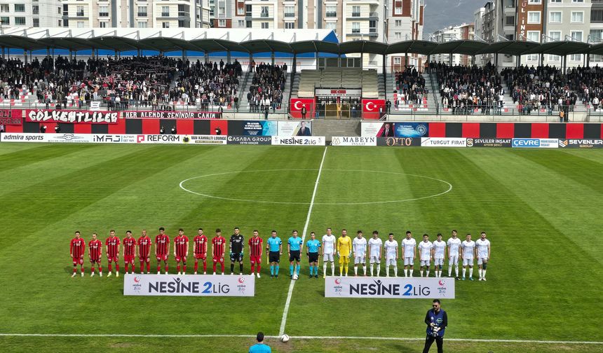 Vanspor - Beyoğlu Yeni Çarşı Spor Maçı Başladı