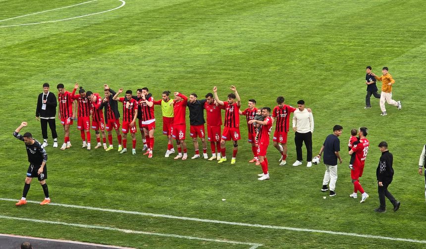 Vanspor - Beyoğlu Yeni Çarşı Spor Maçı Sona Erdi!