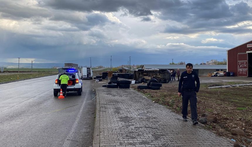 Karlıova’da Feci Kaza: 2’si Ağır 7 Yaralı