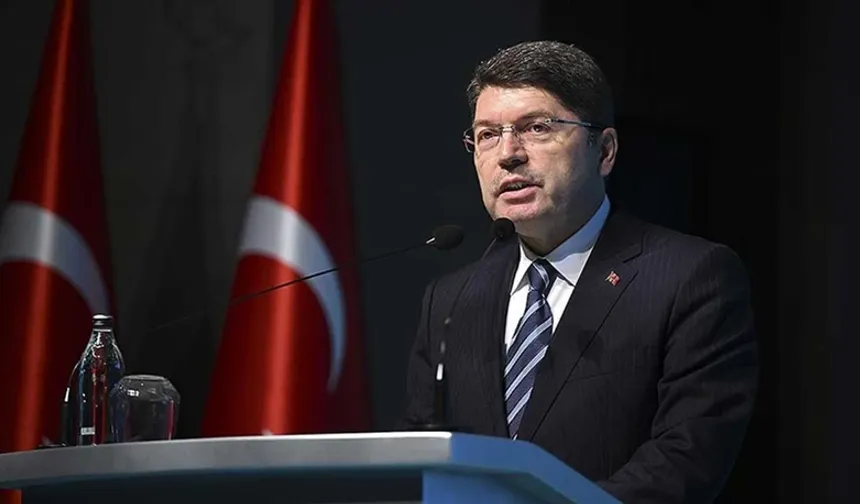 Bakan Tunç'tan Zafer Partisi paylaşımına soruşturma açıklaması