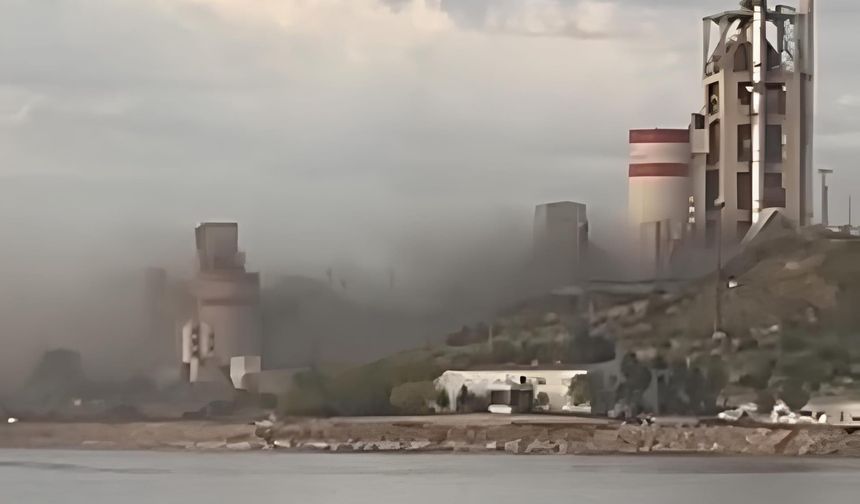 Turizm İlçesi Edremit Gri Dumana Teslim! Çimento fabrikası zehir saçıyor