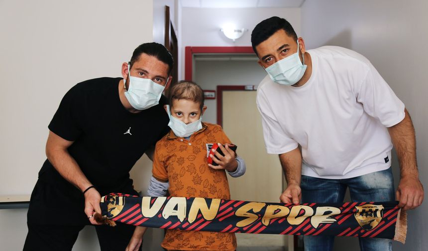 Vanspor'dan Minik Yüreklere Moral Ziyareti