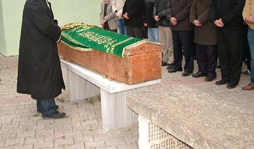 Cenazelerin en çok tartışılan geleneği son buluyor
