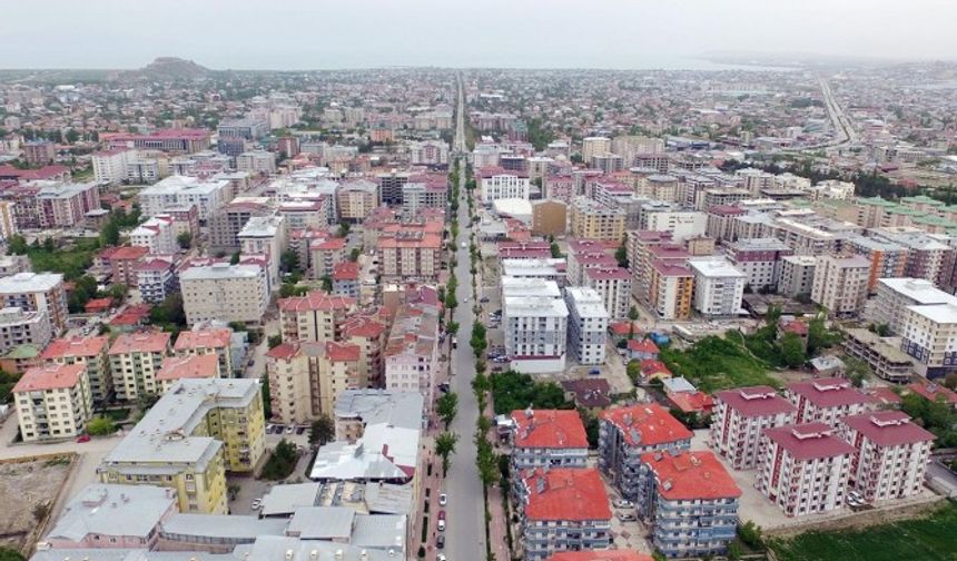 Van'da Arıtma Tesisi Kokusu Vatandaşı Rahatsız Ediyor
