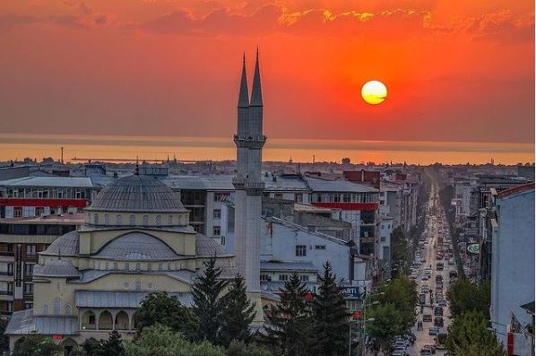 Van Hz Ömer Camii