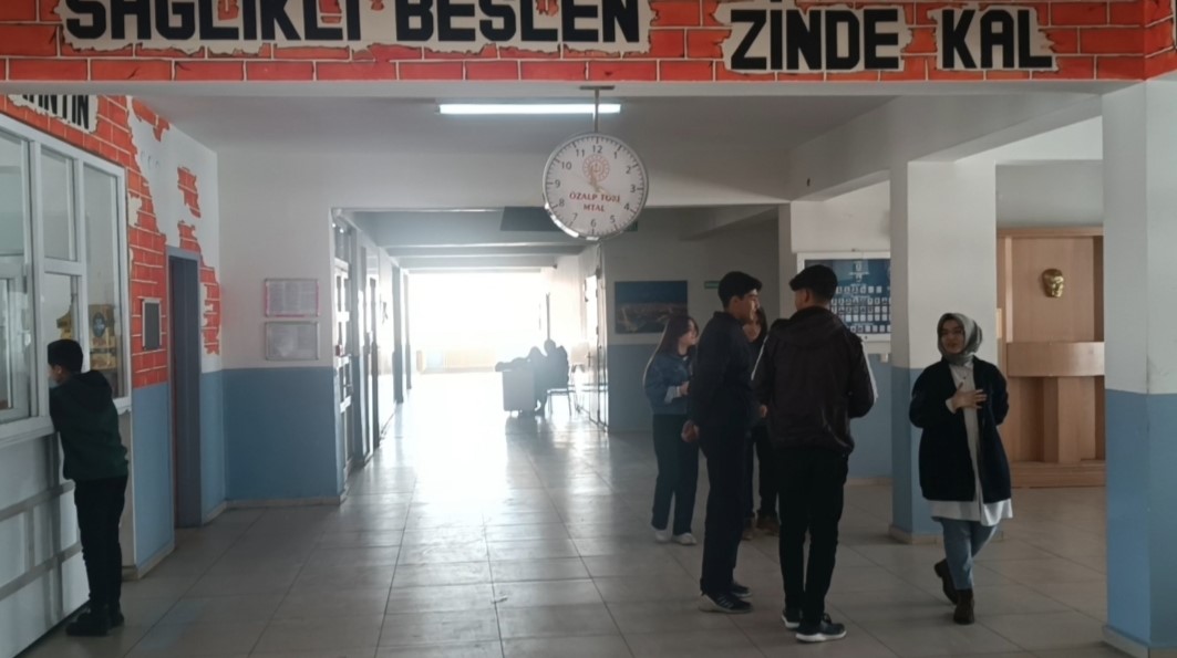 Van’ın Özalp İlçesinde Zilsiz Okul Dönemi Başladı (2)