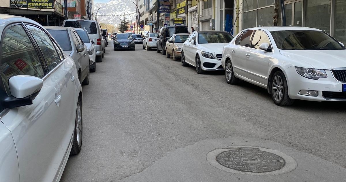 Van’da Trafik Ve Otopark Sorunu Çığ Gibi Büyüyor (2)