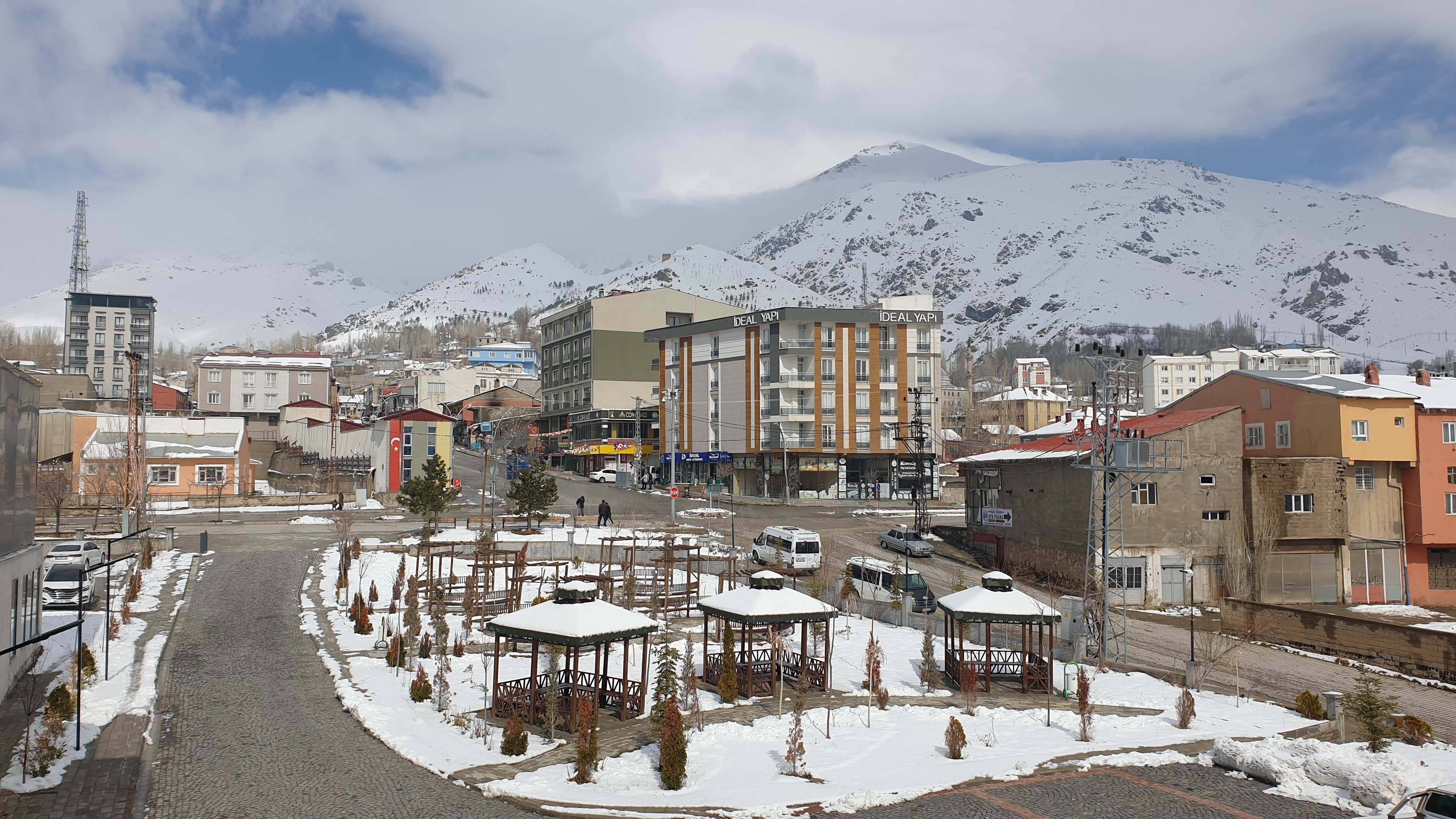 Van Bahar Ayında Buz Sarkıtları Oluştu (2)