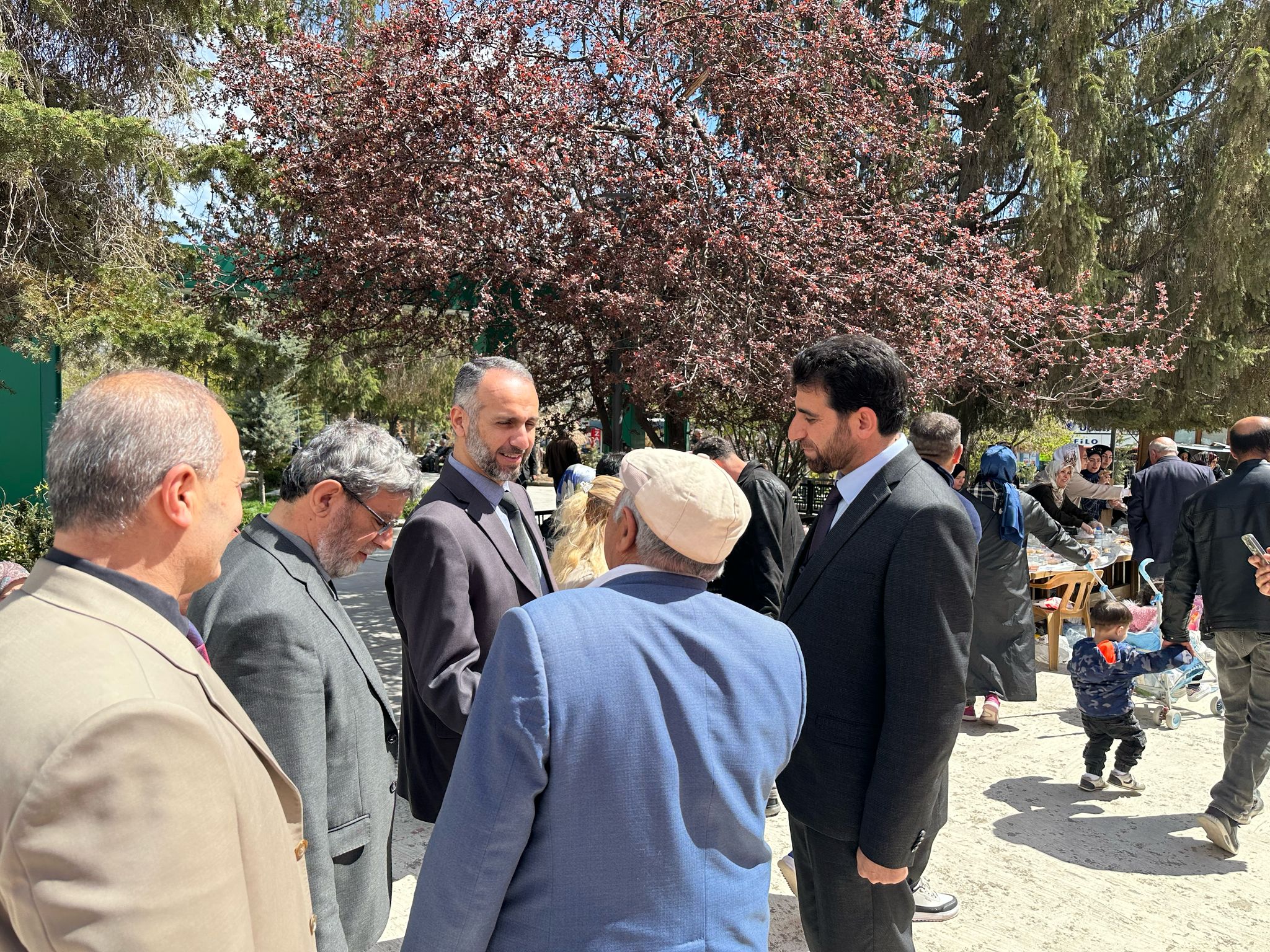 Van’da Kur’an Kursu Ve Camiler İçin Hayır Kermesi (3)