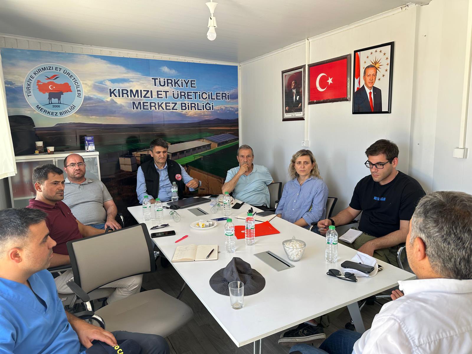 Van’da Etçi Irk Düve Üretimi İçin Önemli Adım (2)