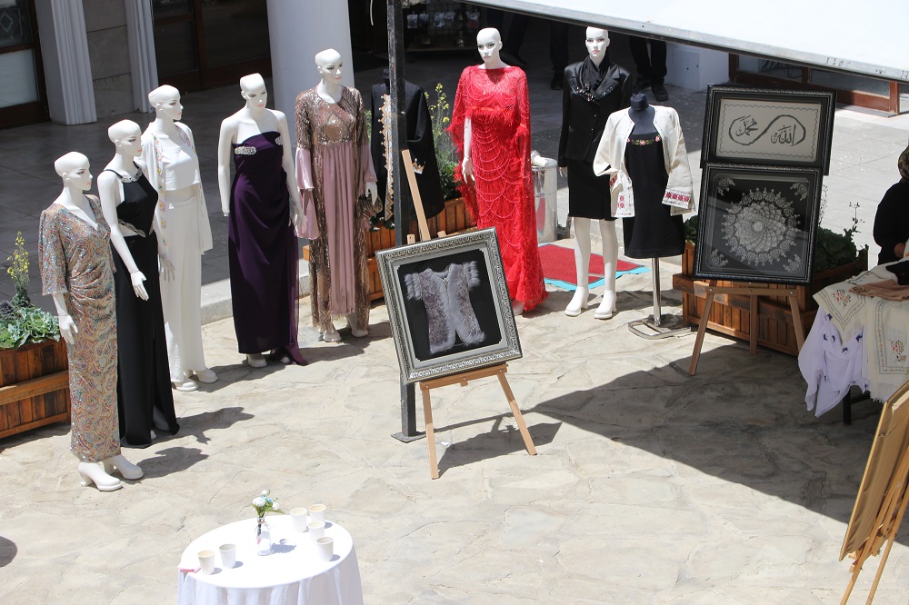 Vanlı Kadınların El Emeği Göz Nuru Ürünleri Sergilendi (11)